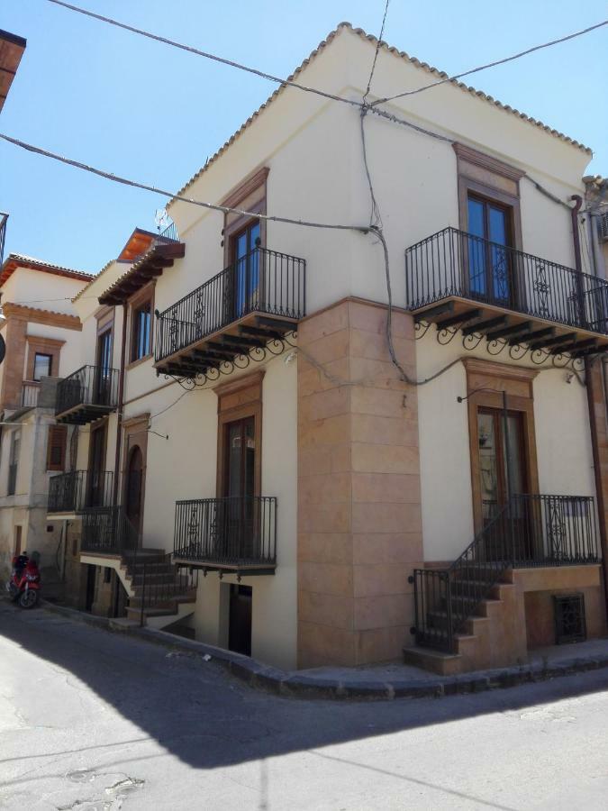 B&B Dante Barrafranca Екстер'єр фото