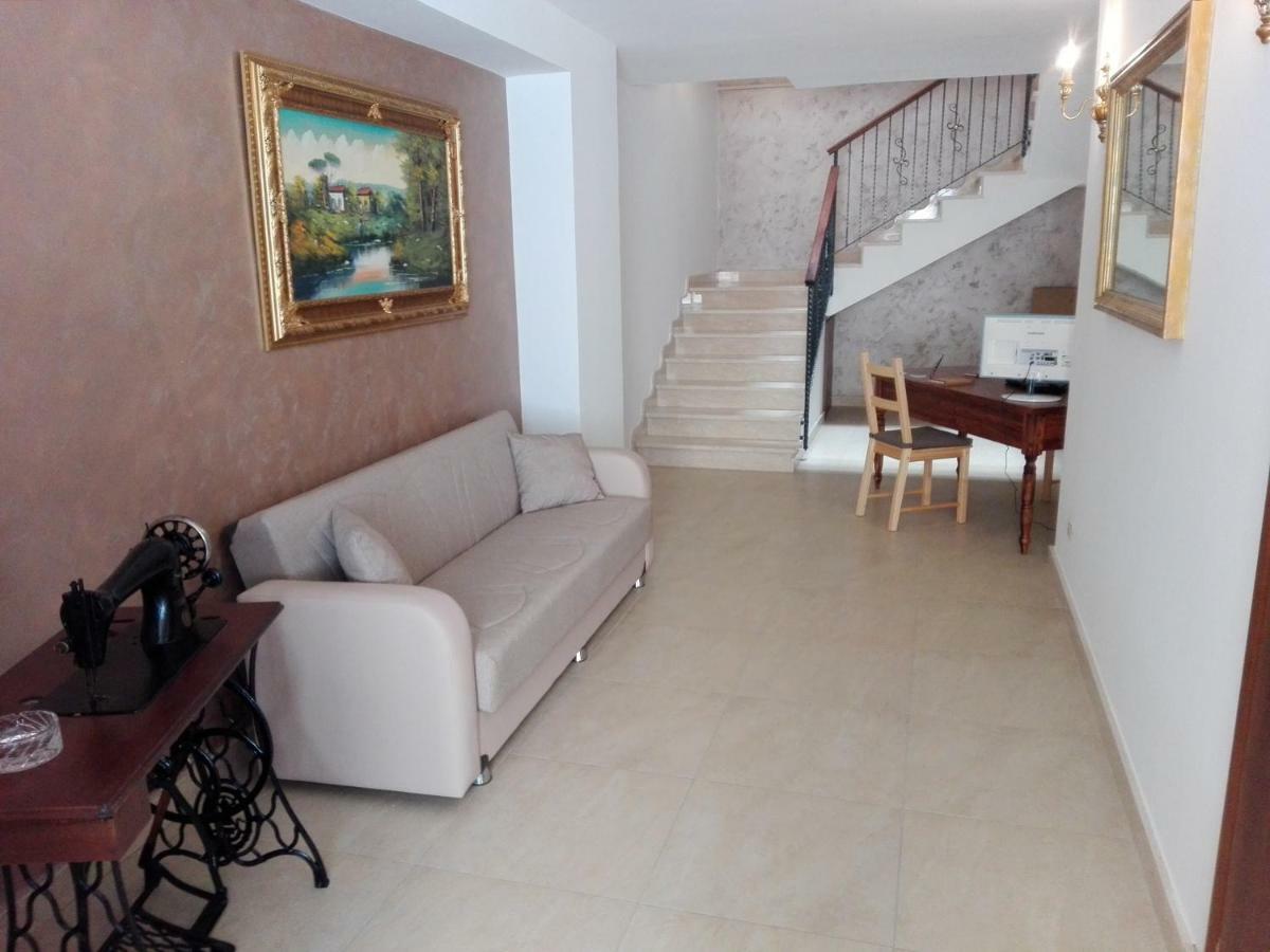 B&B Dante Barrafranca Екстер'єр фото